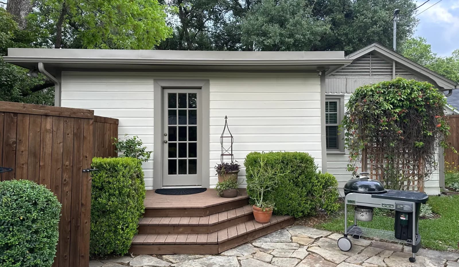 Yard of the Month garden